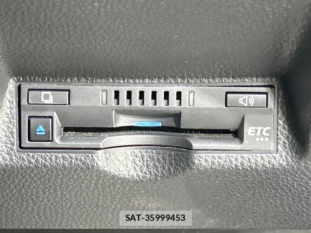 Toyota YARIS 2021-02 8006002-5