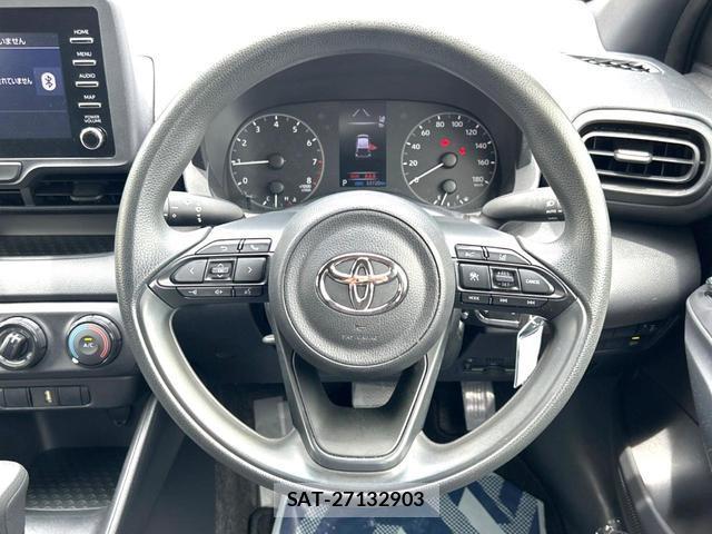 Toyota YARIS 2020-04 8007688-10