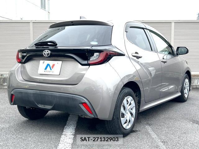 Toyota YARIS 2020-04 8007688-16