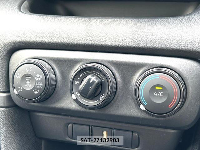 Toyota YARIS 2020-04 8007688-6