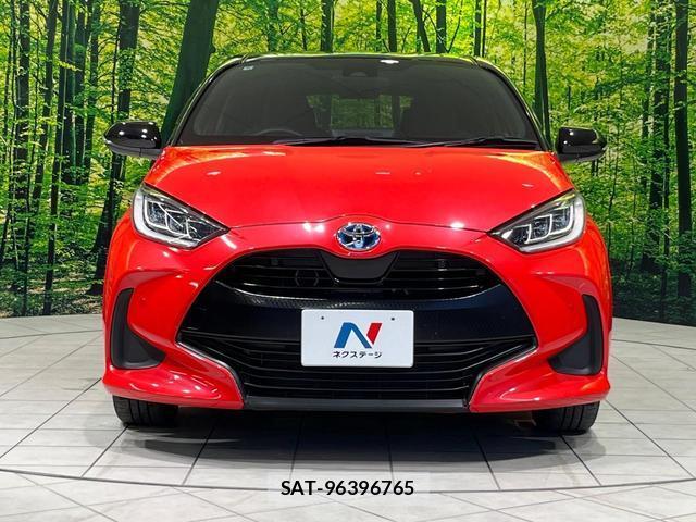 Toyota YARIS 2020-06 8008795-13