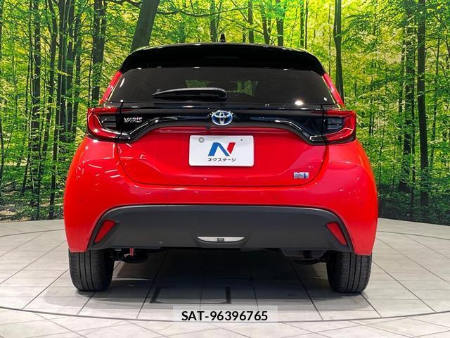 Toyota YARIS 2020-06 8008795-14