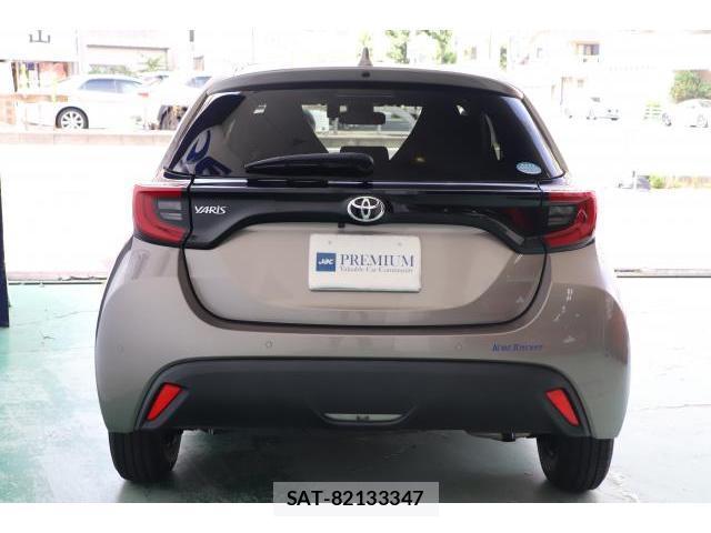 Toyota YARIS 2020-05 8009462-2
