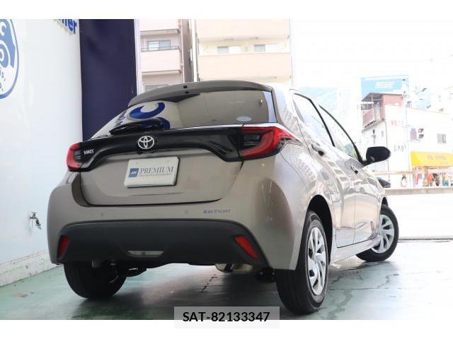 Toyota YARIS 2020-05 8009462-5