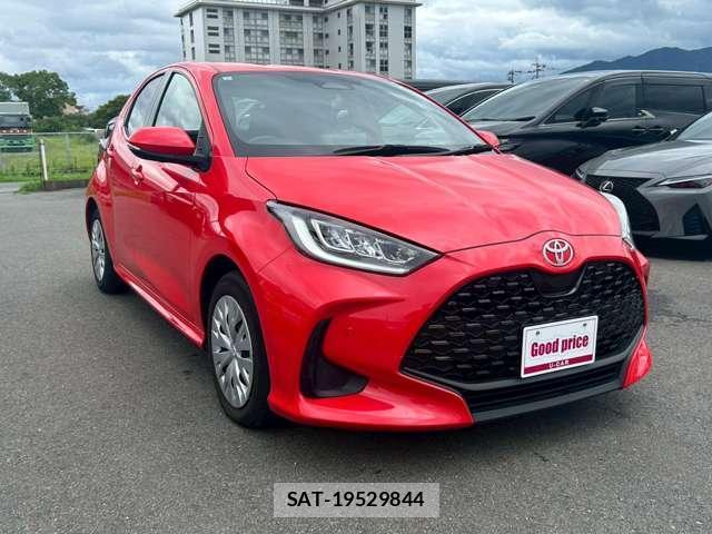 Toyota YARIS 2024-08 8009629-11