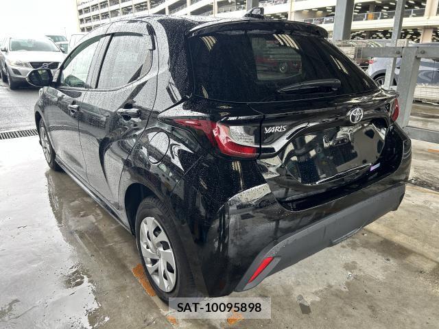 Toyota YARIS 2023-10 8011609-1