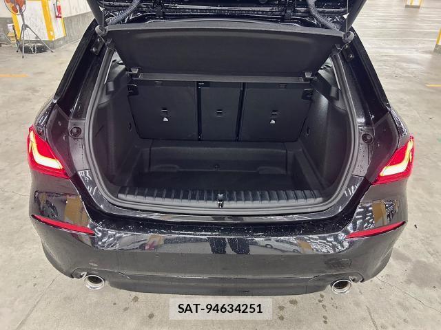 Bmw 1 SERIES 2021-08 8055930-17