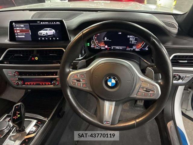Bmw 7 SERIES 2021-06 8055084-2