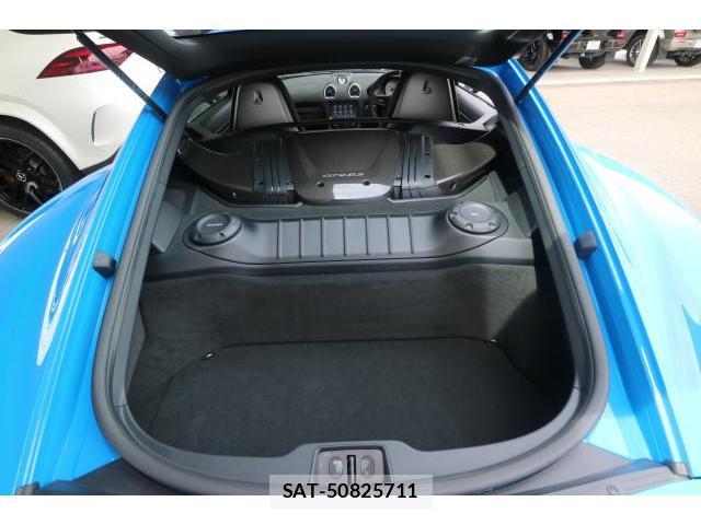 Porsche 718 Cayman 2022-12 8055694-17