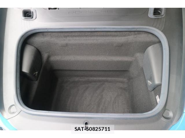 Porsche 718 Cayman 2022-12 8055694-18