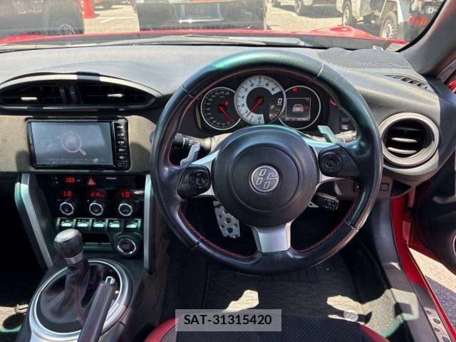 Toyota 86 2016-09 8054843-4