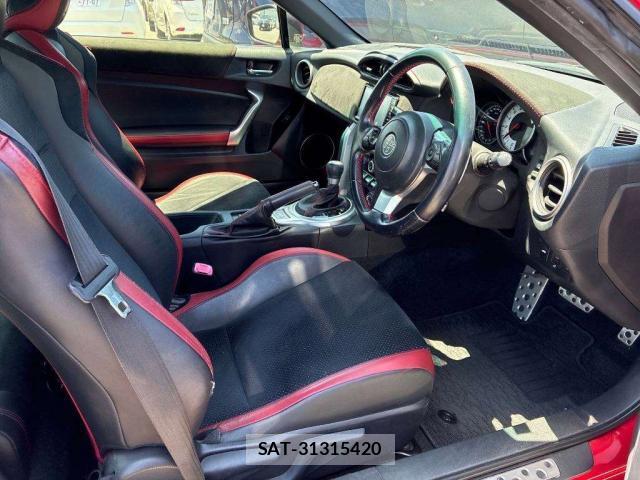 Toyota 86 2016-09 8054843-5