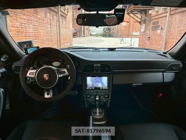 Porsche 911 2012-09 8053305-2