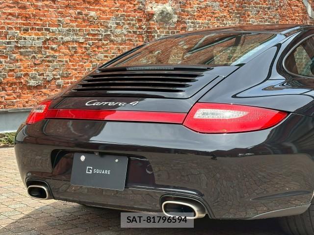 Porsche 911 2012-09 8053305-7