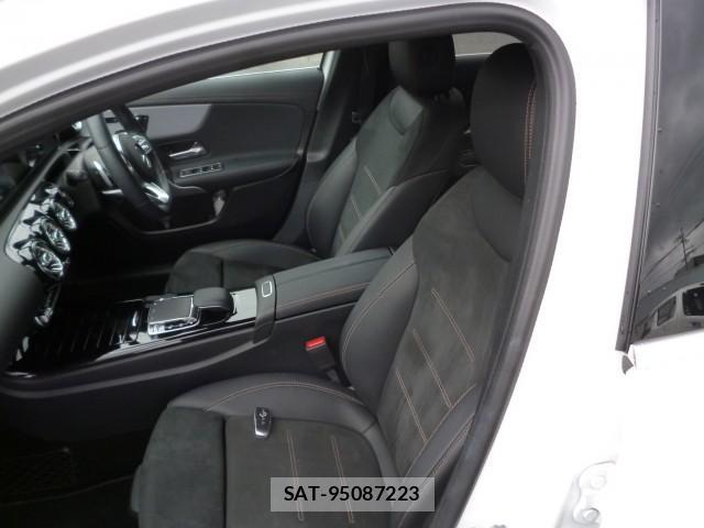 Mercedes Benz A-CLASS 2019-12 8008541-5