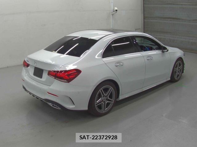 Mercedes Benz A-CLASS 2019-12 8008528-1