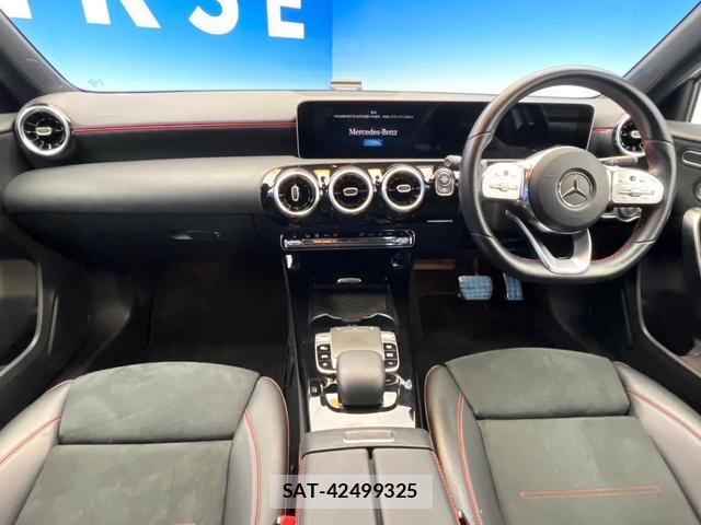 Mercedes Benz A-CLASS 2019-05 8053490-1