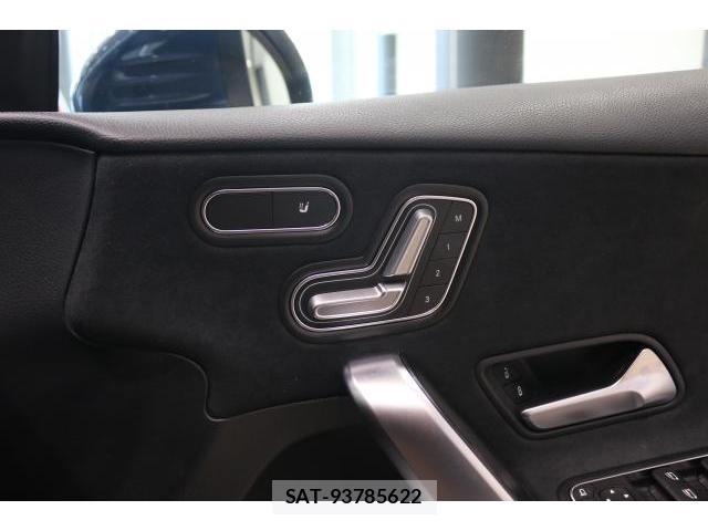 Mercedes Benz A-CLASS 2020-02 8055508-8