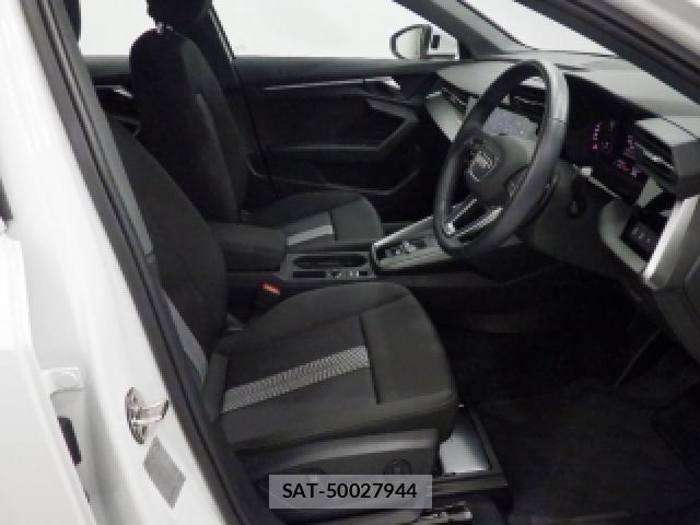 Audi A3 SEDAN 2021-07 8055047-3