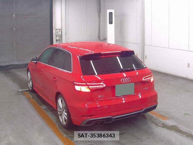 Audi A3 2018-03 8055382-1