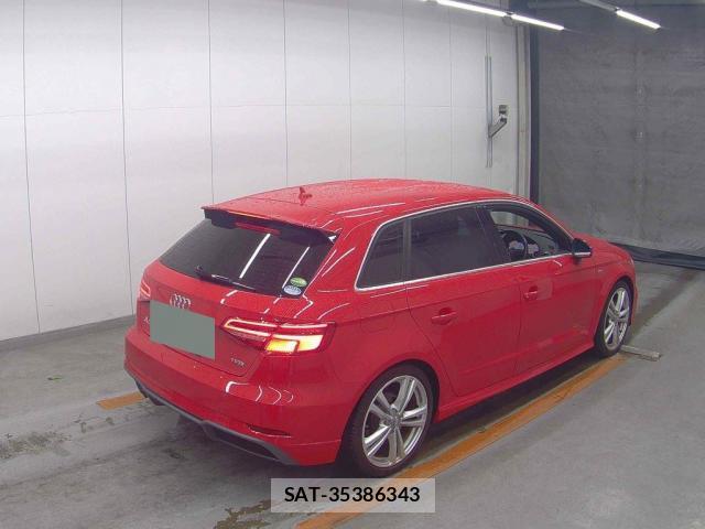 Audi A3 2018-03 8055382-5