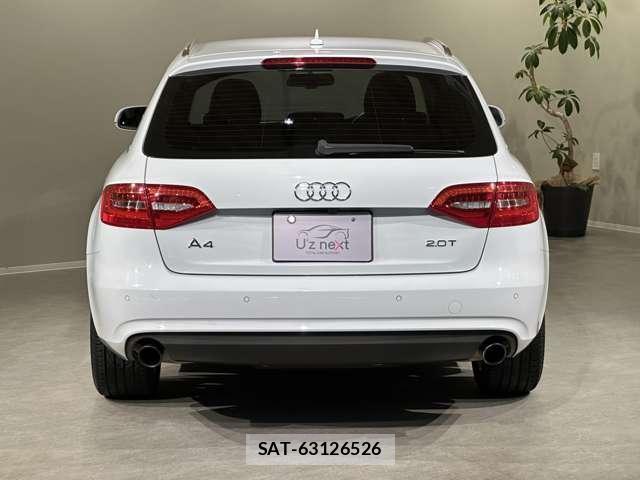 Audi A4 2014-04 8055875-1