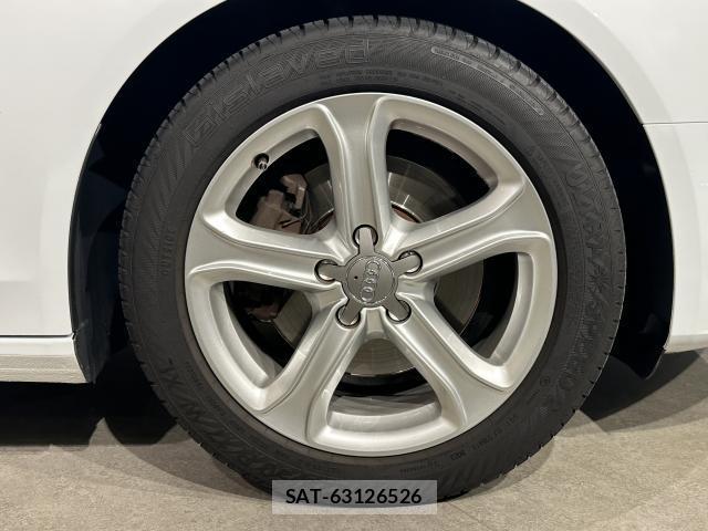 Audi A4 2014-04 8055875-19