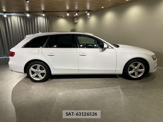 Audi A4 2014-04 8055875-3