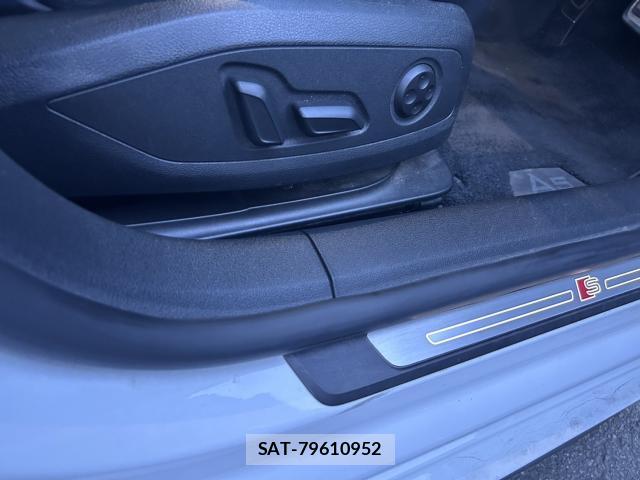 Audi A5 2017-08 8055934-10