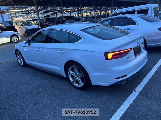 Audi A5 2017-08 8055934-9