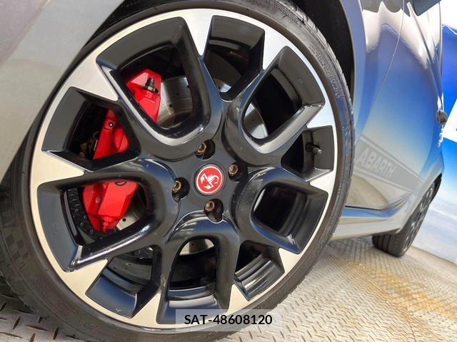 Abarth 595 2020-12 8053491-12