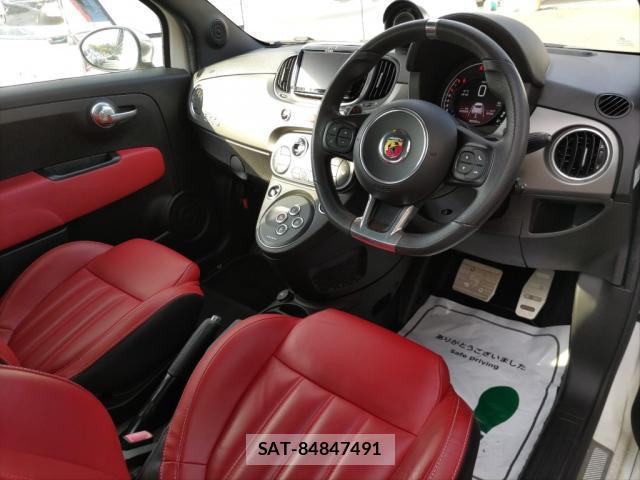 Abarth 595 2017-08 8008525-2