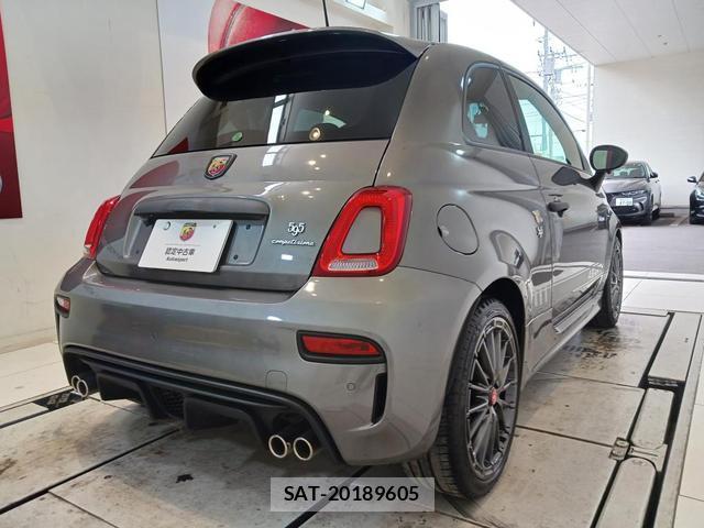 Abarth 595 2022-03 8055715-4