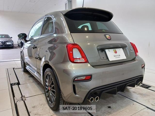 Abarth 595 2022-03 8055715-6