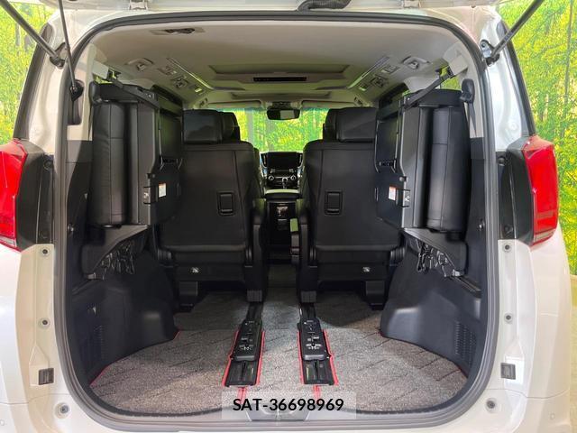 Toyota ALPHARD HYBRID 2018-02 8053741-11