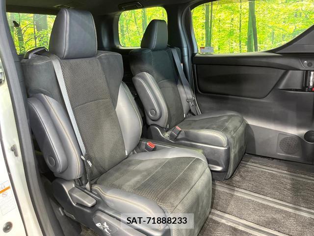 Toyota ALPHARD HYBRID 2022-04 8054364-8