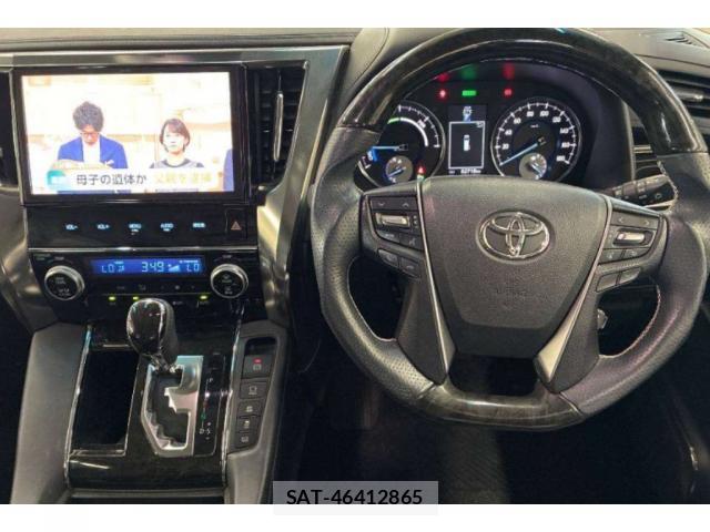 Toyota ALPHARD HYBRID 2017 8054644-2