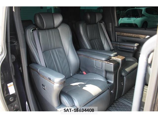 Toyota ALPHARD HYBRID 2021-10 8054930-19