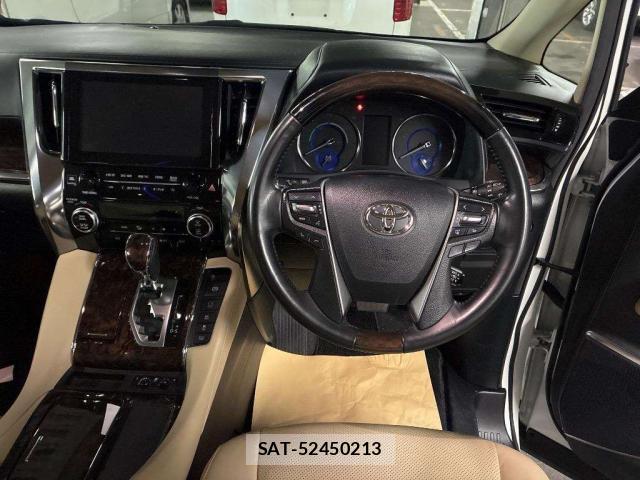 Toyota ALPHARD HYBRID 2019-06 8055429-2