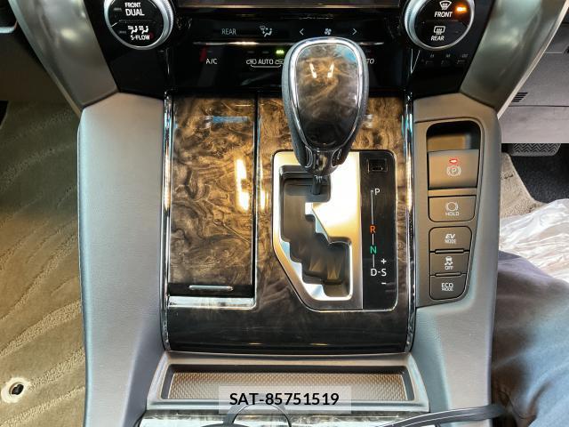 Toyota ALPHARD HYBRID 2022-09 8056069-16