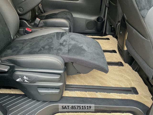 Toyota ALPHARD HYBRID 2022-09 8056069-19