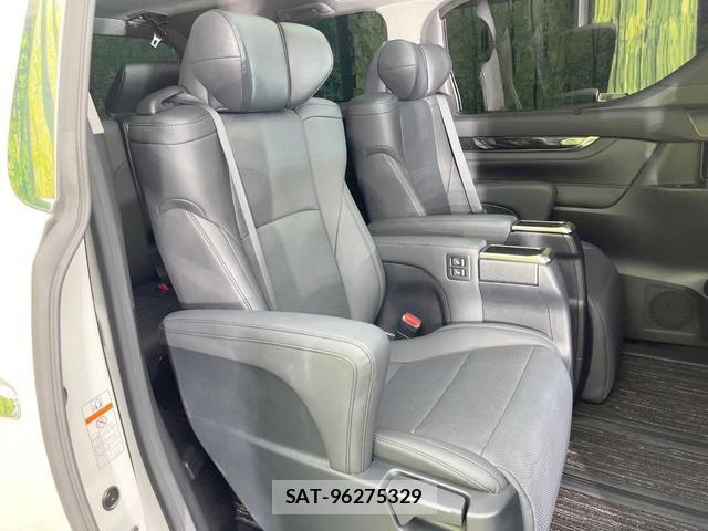 Toyota ALPHARD 2021-06 8054034-8