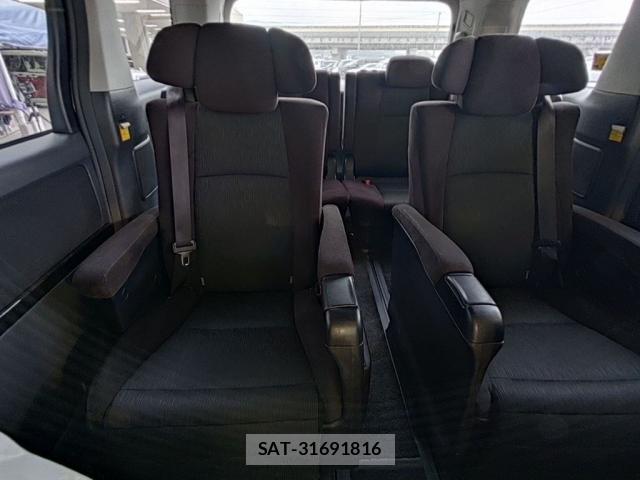 Toyota ALPHARD 2013-06 8054118-3
