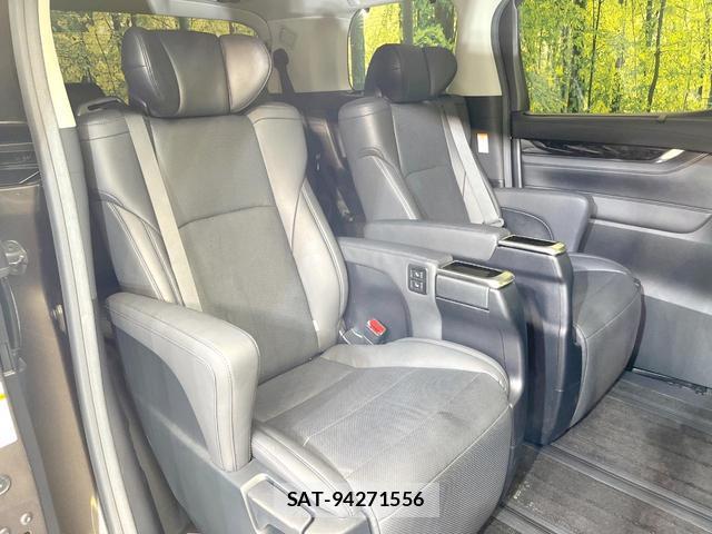 Toyota ALPHARD 2020-06 8054419-8