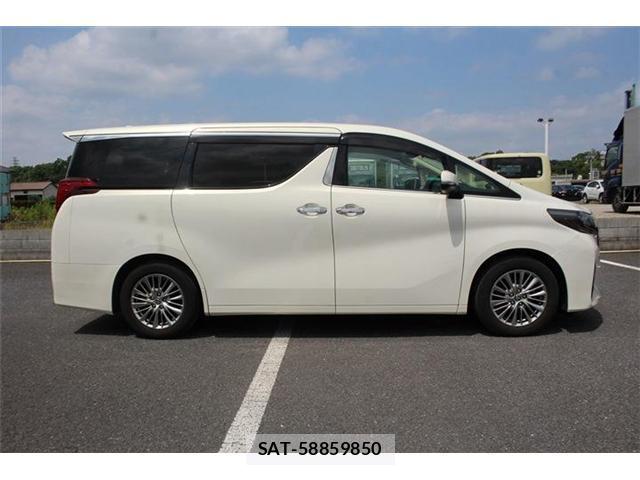 Toyota ALPHARD 2021-04 8054946-13
