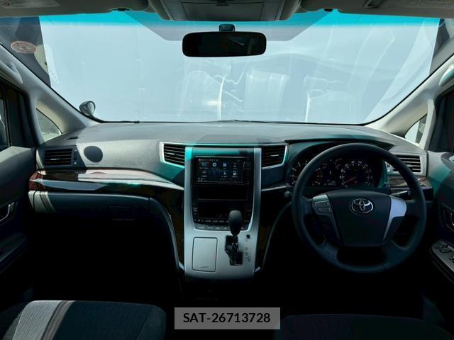 Toyota ALPHARD 2013-06 8055360-1