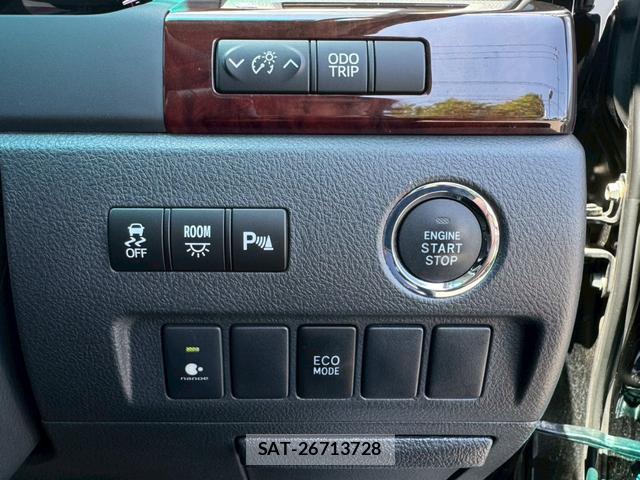 Toyota ALPHARD 2013-06 8055360-10