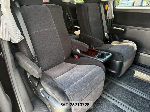 Toyota ALPHARD 2013-06 8055360-13
