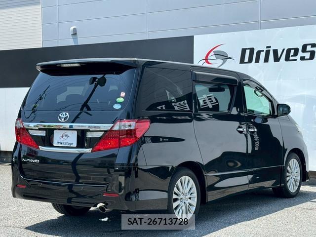 Toyota ALPHARD 2013-06 8055360-3