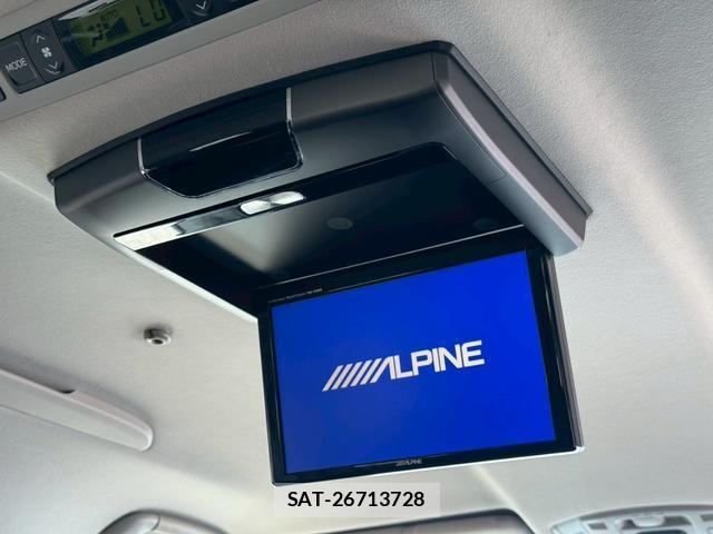 Toyota ALPHARD 2013-06 8055360-5